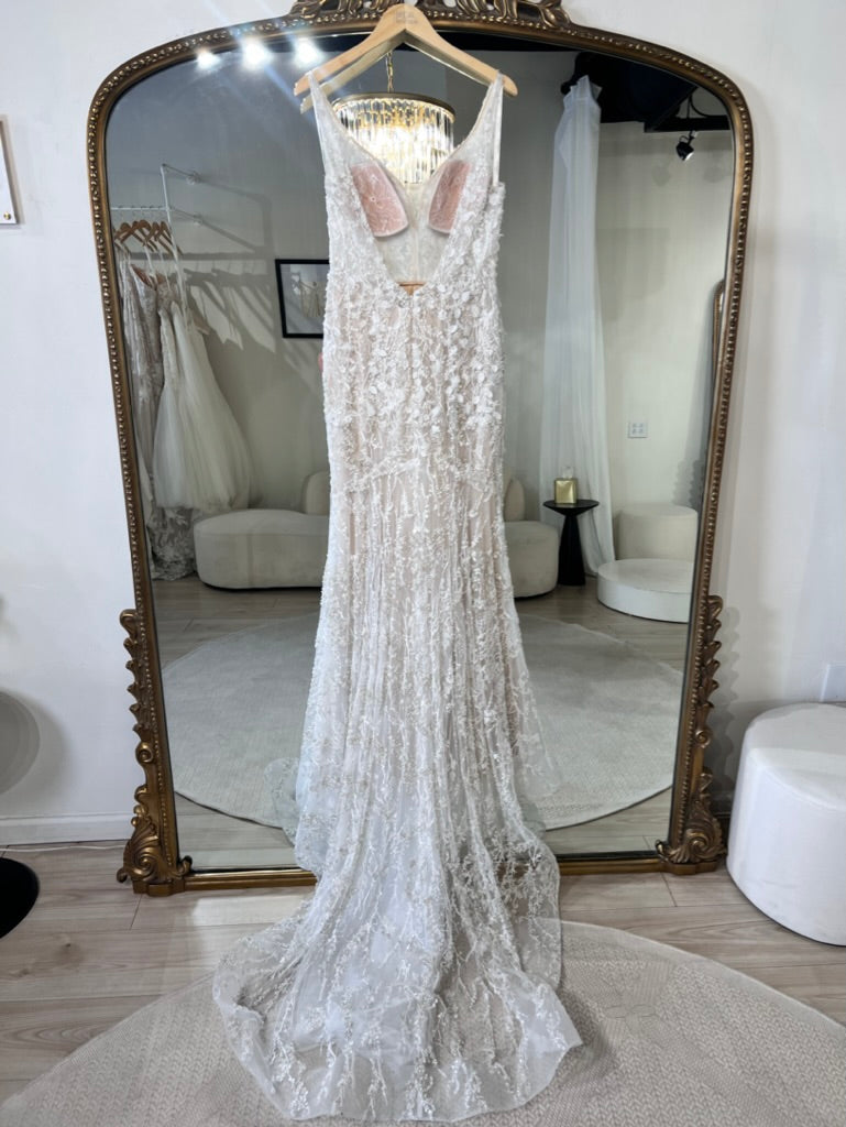 Calla Blanche 123115 Hanadi, Size 12